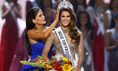epa05760849 Iris Mittenaere (R) from France is crowned the 65th Miss Universe by her predecessor, Pia Alonzo Wurtzbach (L) from the Philippines during the coronation night of the Miss Universe pageant at the Mall of Asia Arena in Pasay City, south of Manila, Philippines, 30 January 2017. A total of 86 candidates competed for the crown.  EPA/ROLEX DELA PENA EPA  ROL01 PHILIPPINES MISS UNIVERSE